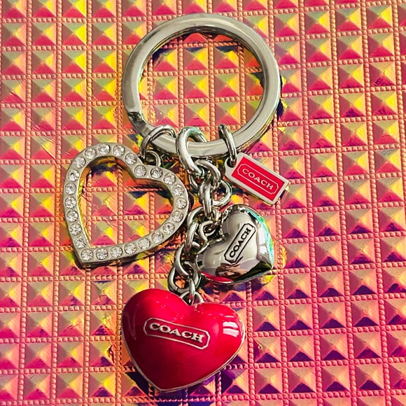 NWOT Coach Heart Keychain/ Bag Charm - Picture 2 of 9